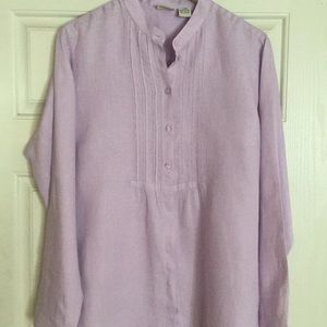 Woman’s L.L. Bean button front 100% linen shirt. L
